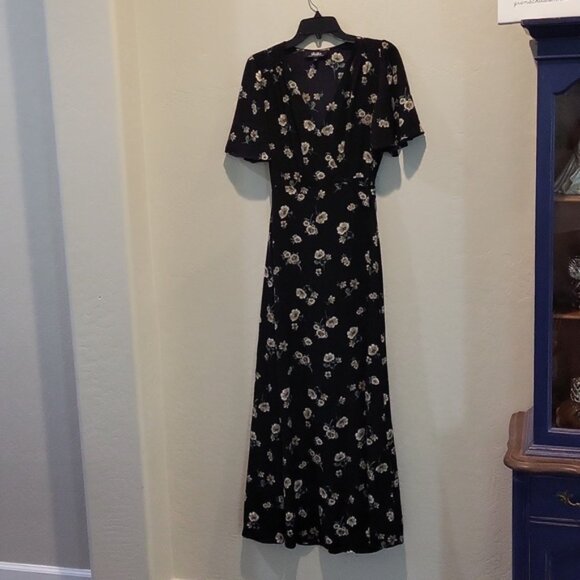 Lulus Italian Garden Black Floral Print Wrap Dress Ties at Back or Side Size S - Picture 7 of 12